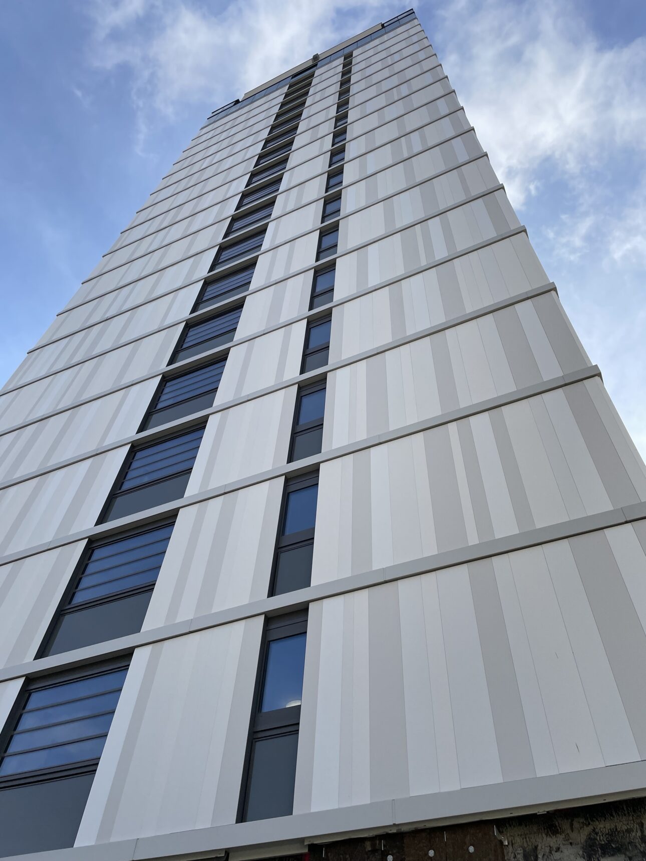 THE BARCODE FACADE | AKH - Intercom